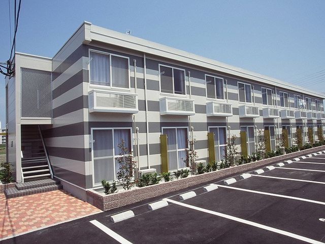 レオパレス 海凪の外観