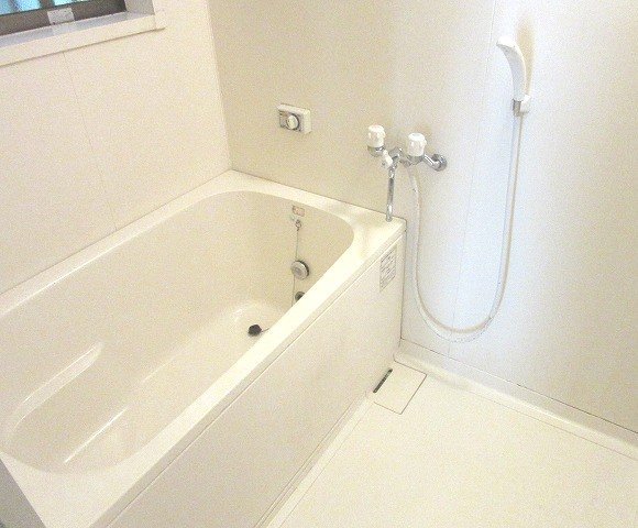 拡大写真:宇和島市妙典寺前 6のバス