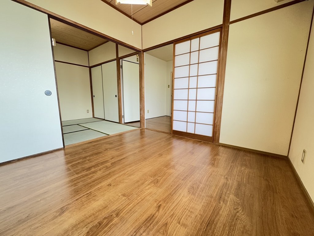 拡大写真:宇和島市堀端町 8階508の室内