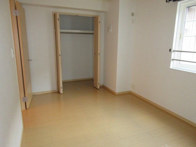 拡大写真：宇和島市丸穂町１丁目 2階202の室内