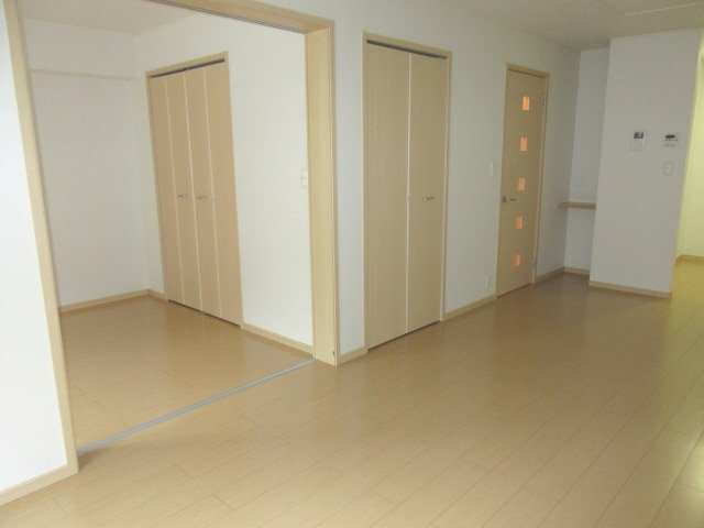 拡大写真：宇和島市丸穂町１丁目 2階202の室内