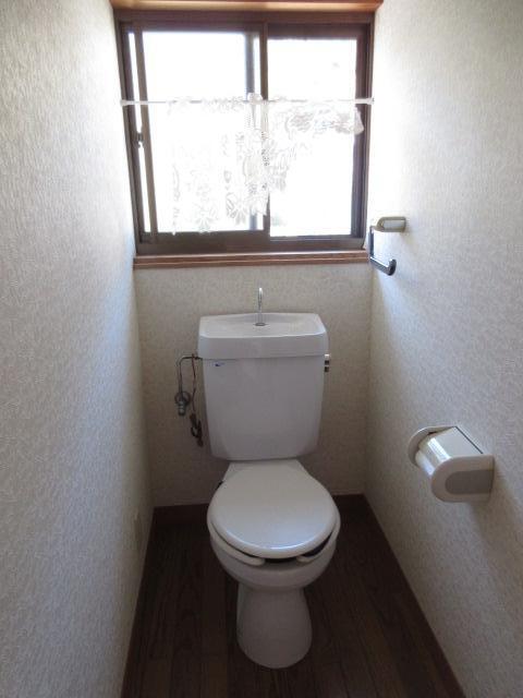 拡大写真：宇和島市柿原 1のトイレ