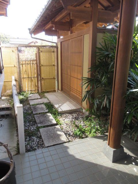 拡大写真：宇和島市柿原 1の玄関