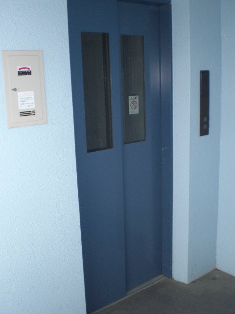拡大写真：唐津市新興町 3階501のエレベーター