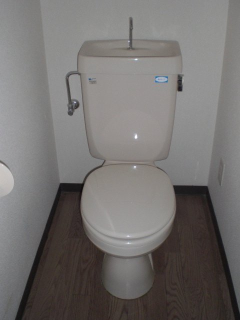 拡大写真：唐津市新興町 3階501のトイレ