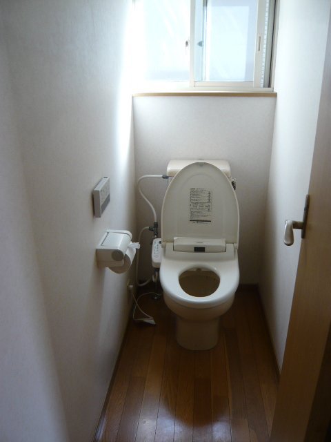 拡大写真：取手市米ノ井 2階201のトイレ