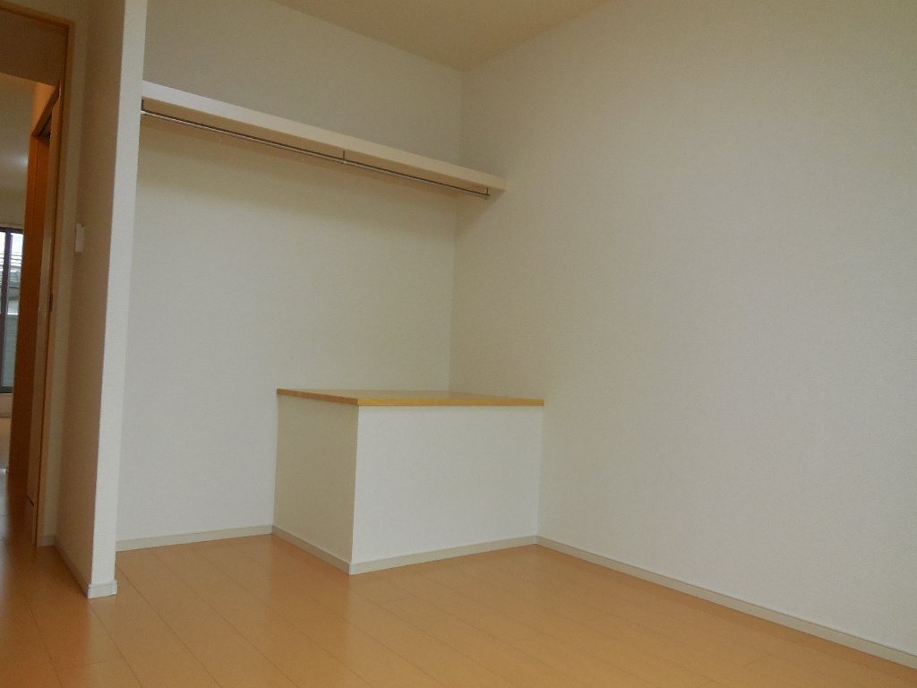 拡大写真：都城市宮丸町 2階205の収納
