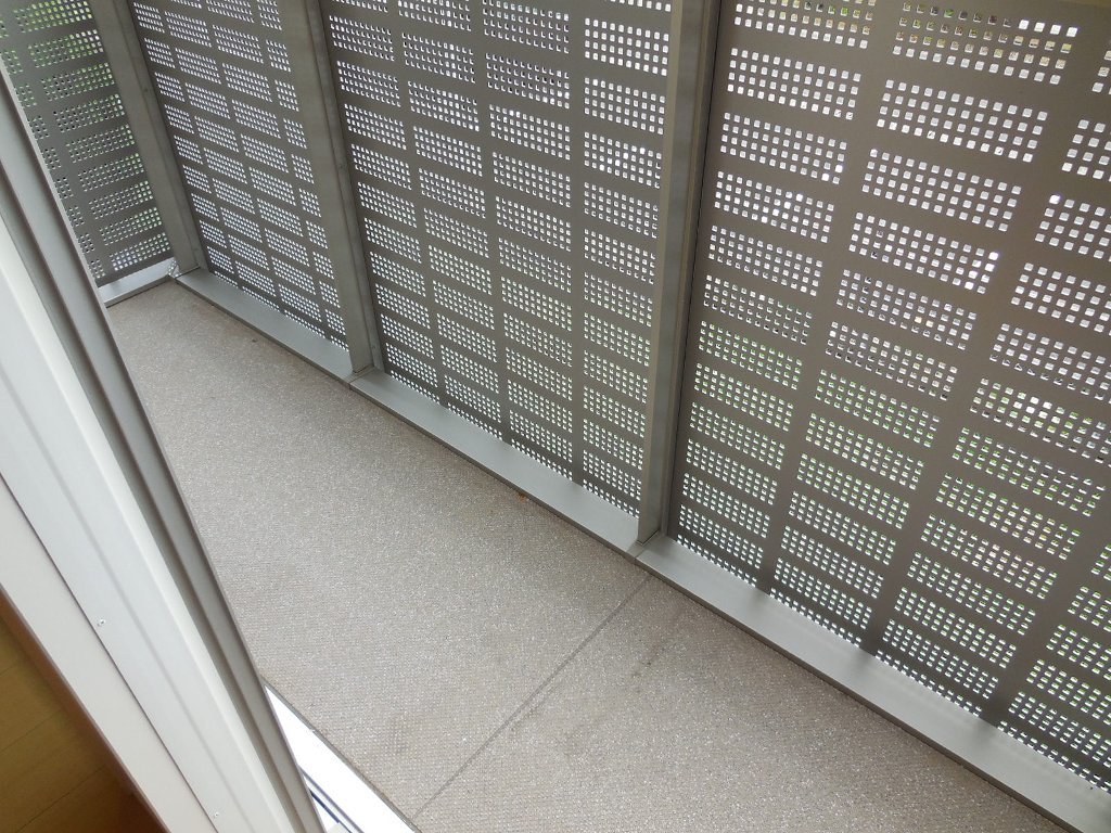 拡大写真：都城市下川東２丁目 2階201のベランダ