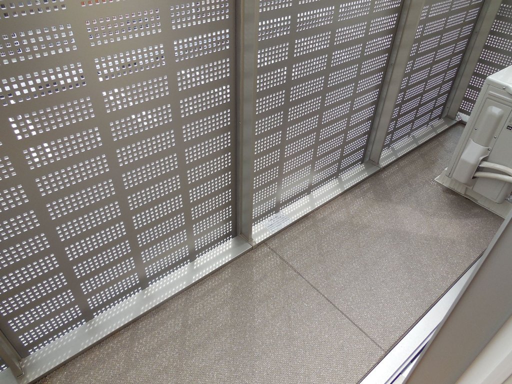 拡大写真：都城市下川東４丁目 2階201のベランダ