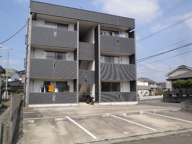 拡大写真：都城市一万城町 101の外観写真（昼）