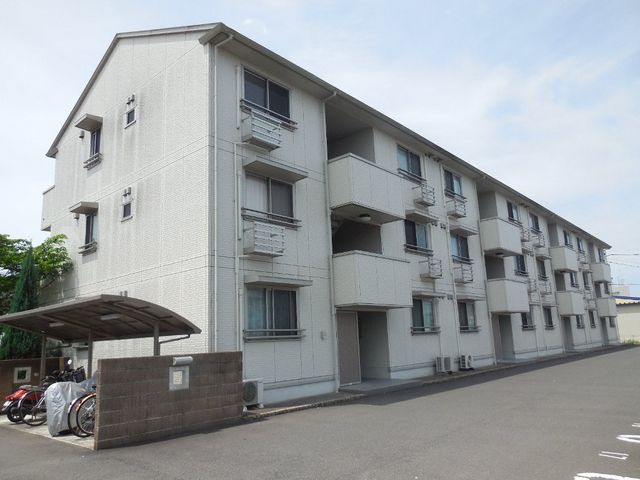 拡大写真：都城市上東町 2階206の外観写真（昼）