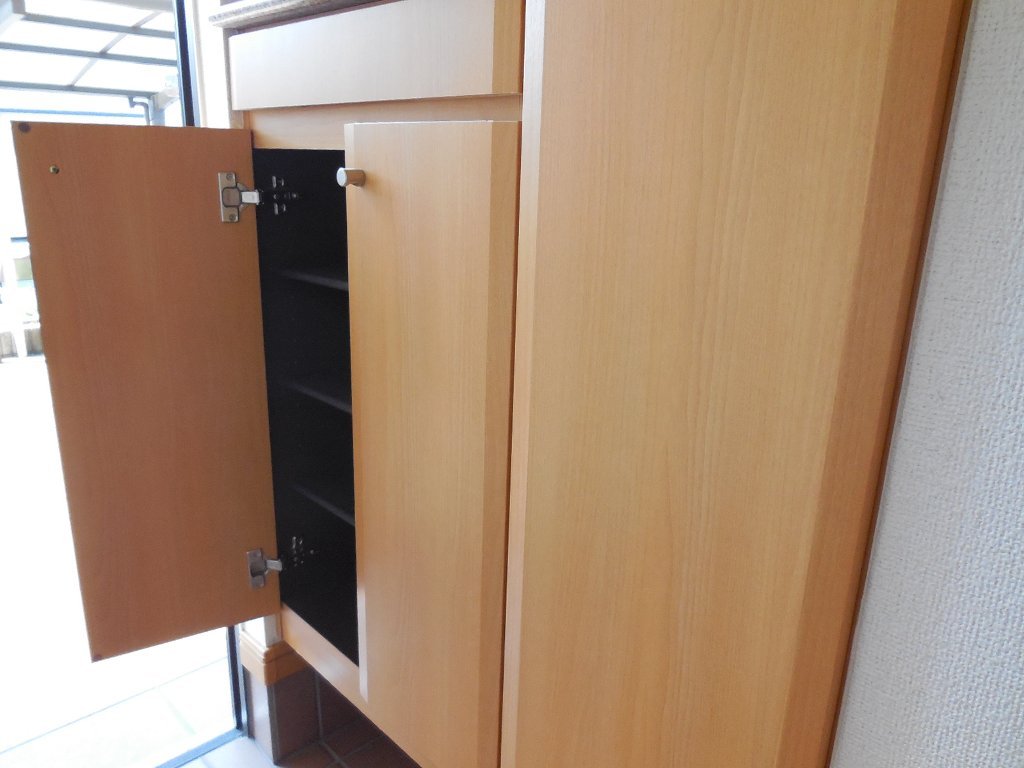 拡大写真：都城市都北町 2階201の収納