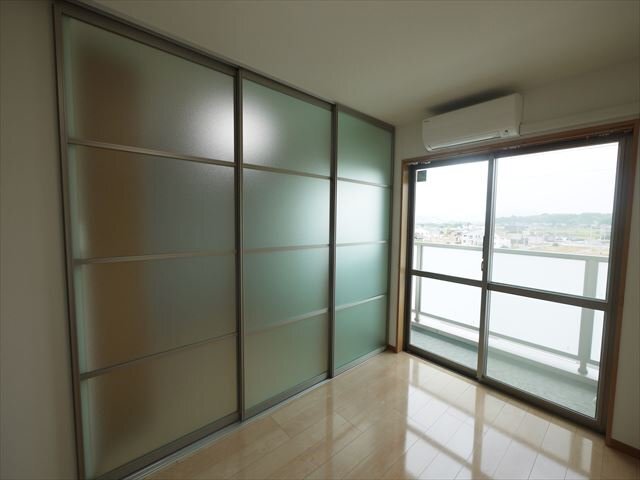 拡大写真：東広島市西条町寺家 4階402のリビング