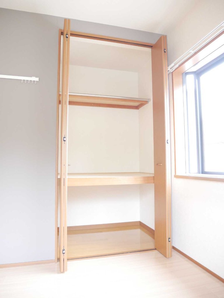 拡大写真：井原市高屋町 2Fの収納