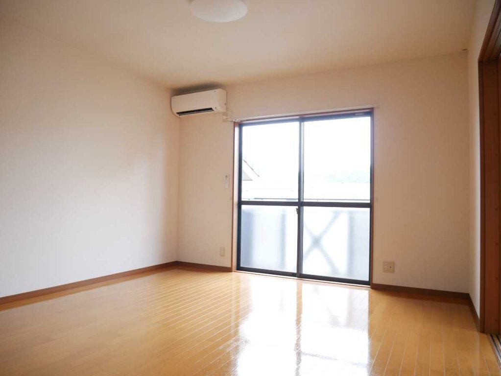 拡大写真：井原市高屋町 2Fの室内