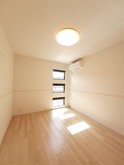 拡大写真:井原市七日市町 2階b201のリビング
