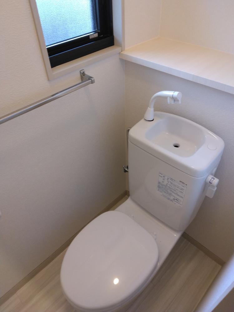 拡大写真:コーポ沢田Ⅱ 2階201のトイレ