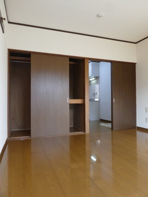 拡大写真:ハイム・シャブリエ F 2階204の室内