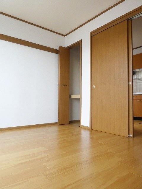 拡大写真:ティンカーベル 1階101の室内