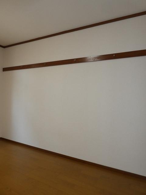 拡大写真:サンハイツ松木下 A 1階103の室内