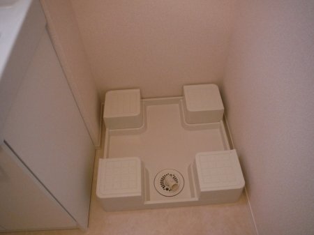 拡大写真:パインメイプル85 1階102の室内設備
