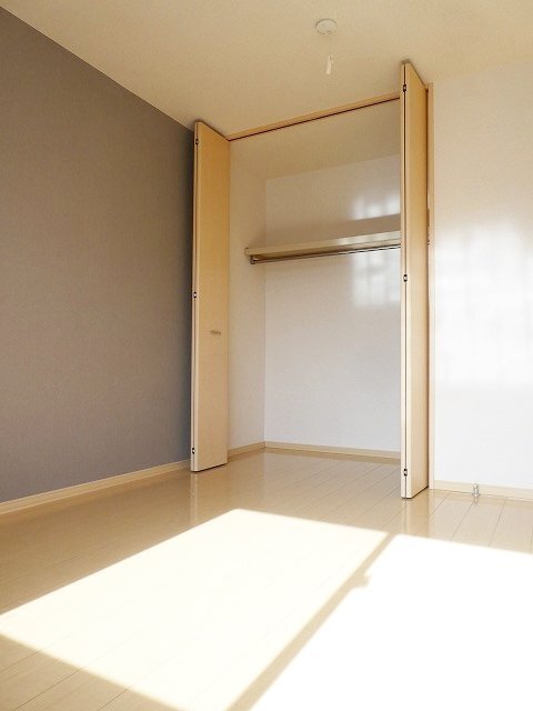 拡大写真:レイグランテ B 2階201の室内