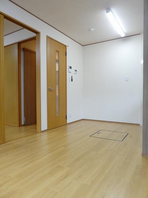拡大写真:おやまワタナベハイツ 1階103の室内