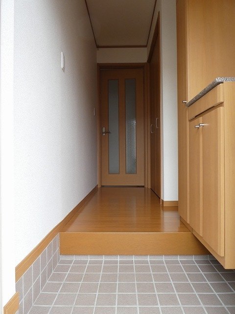 拡大写真:ベルアンジュ 1階102の玄関