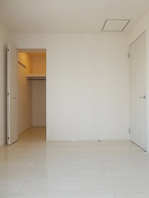 拡大写真:中ノ町タウン A 2階201のリビング