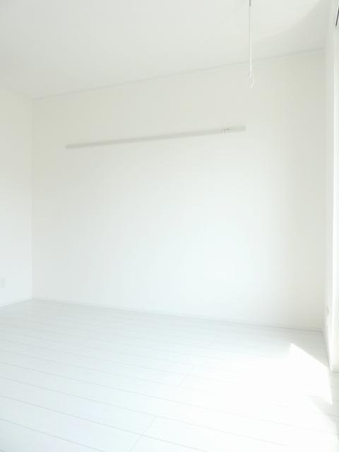 拡大写真:エレファントⅢ 1階105の室内
