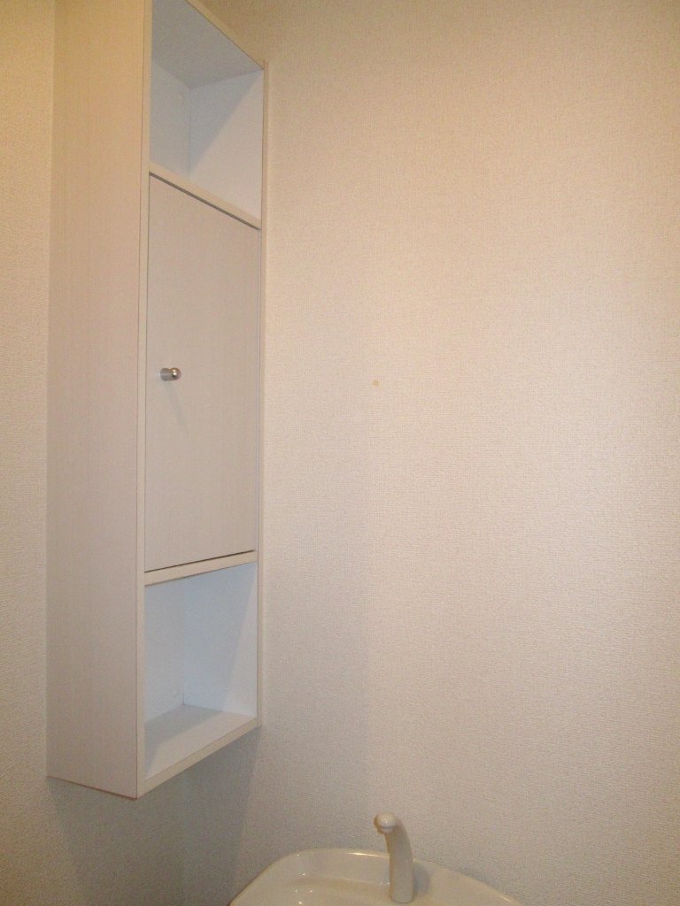 拡大写真：諫早市久山町 1階102の収納