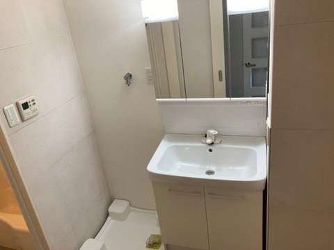 拡大写真：芦屋市翠ケ丘町 4階4の洗面