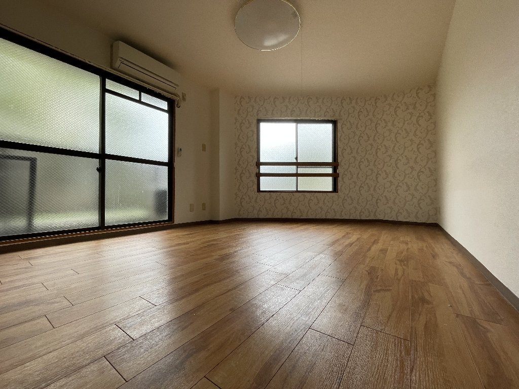 拡大写真：セフィーロ芦屋 202の室内