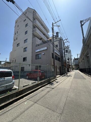 石川ビルの外観