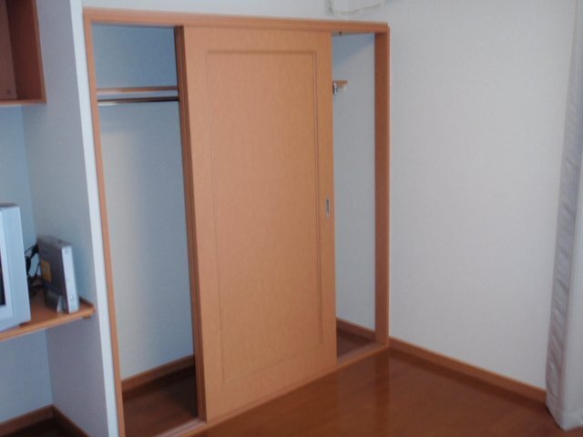拡大写真：津山市東一宮 3階204の収納
