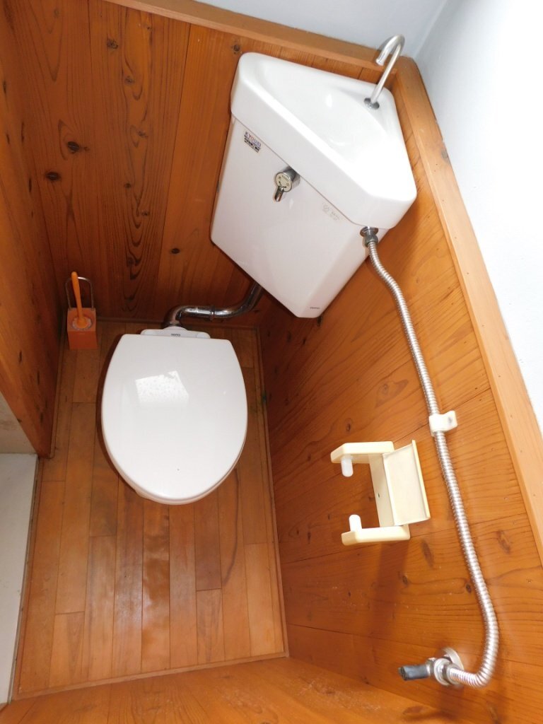 拡大写真：寝屋川市高宮栄町 3階33のトイレ