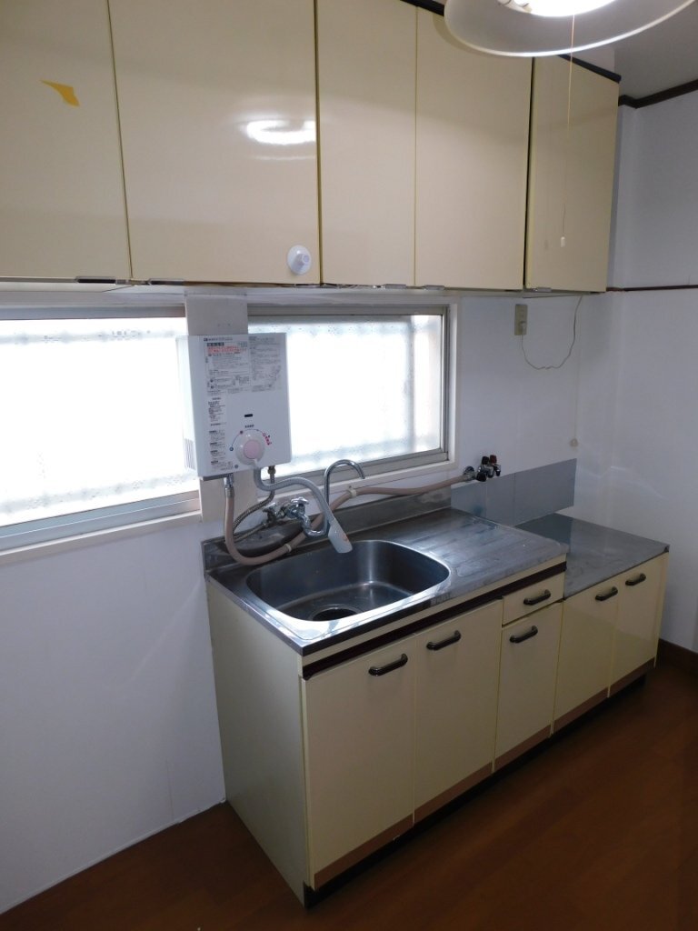 拡大写真：寝屋川市高宮栄町 3階33のキッチン
