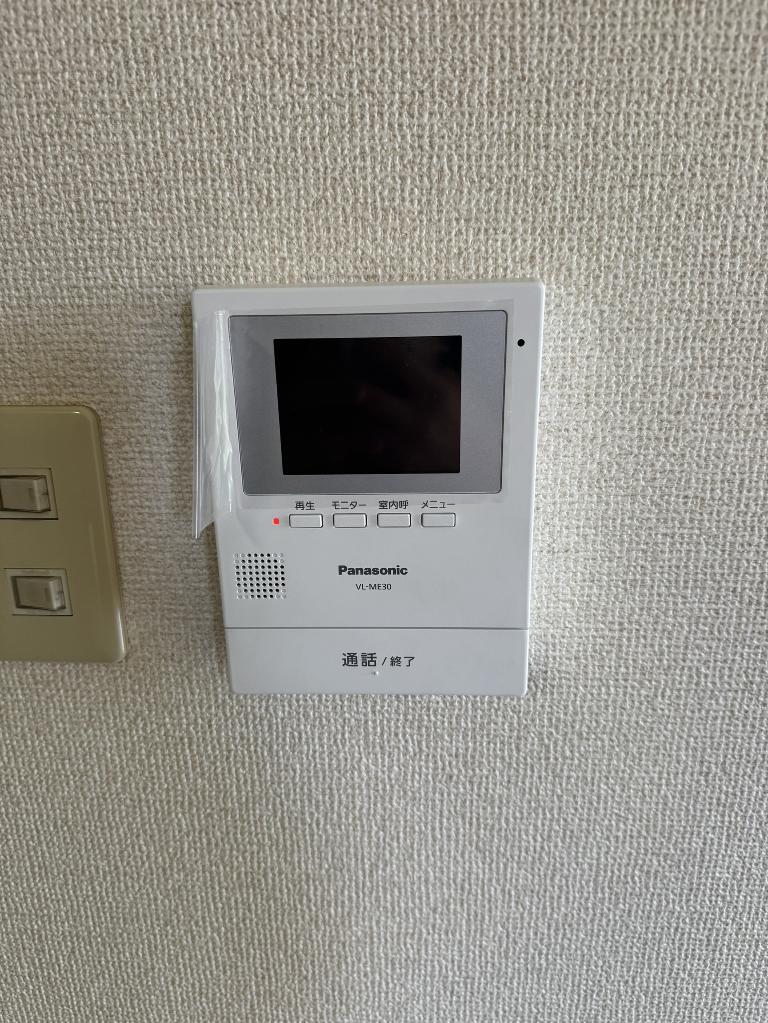拡大写真：クイーンズヒル 2階B201のカメラ付インターホン