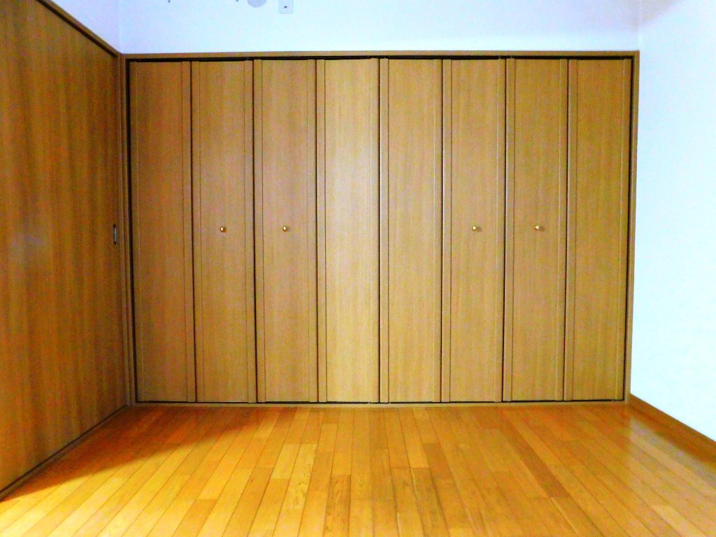 拡大写真：新橋ハーバー 4階401の洋室