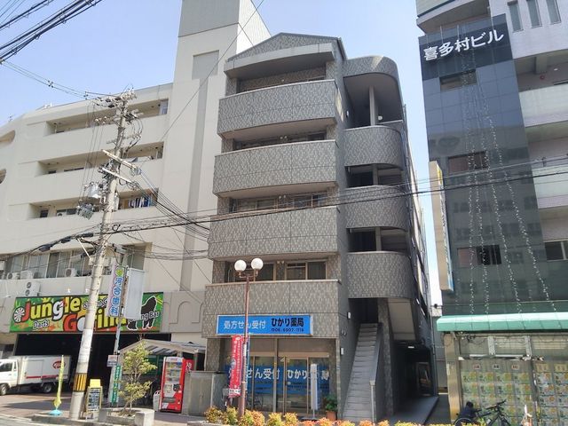 新橋ハーバーの外観
