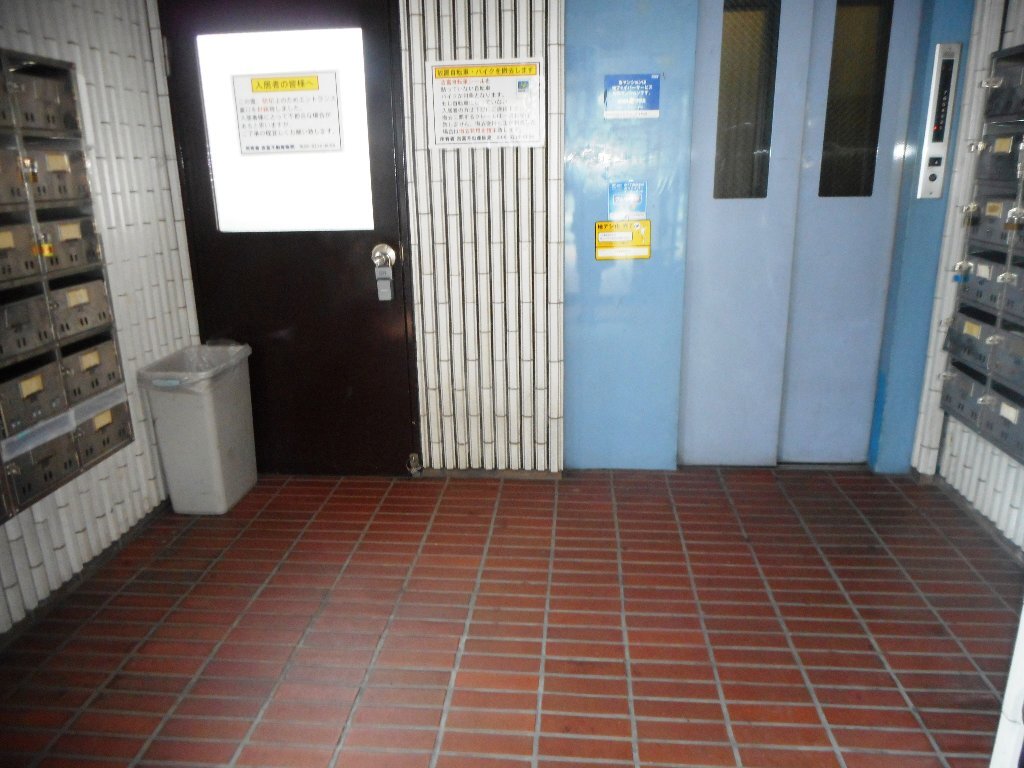 拡大写真：門真プラザ 4階406の共有部分