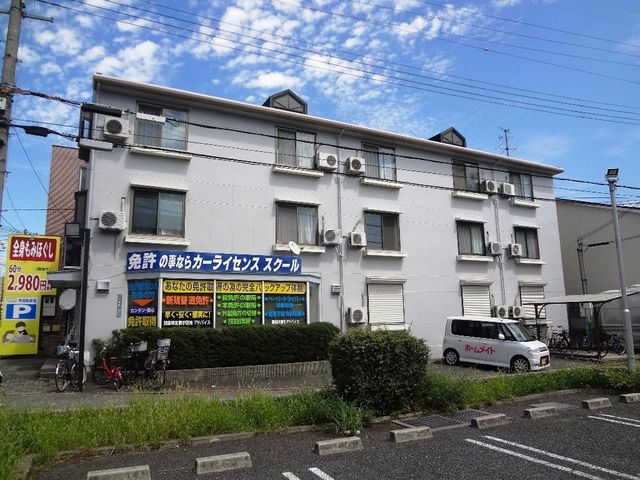 拡大写真：Ｋ・メゾンドール辻 1階103の外観写真（昼）