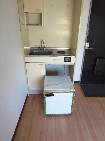 拡大写真：住地八坂マンション 4階403のキッチン