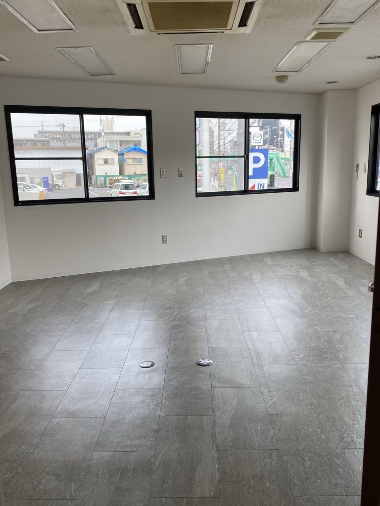 拡大写真:EAST BLDG 2階202の室内