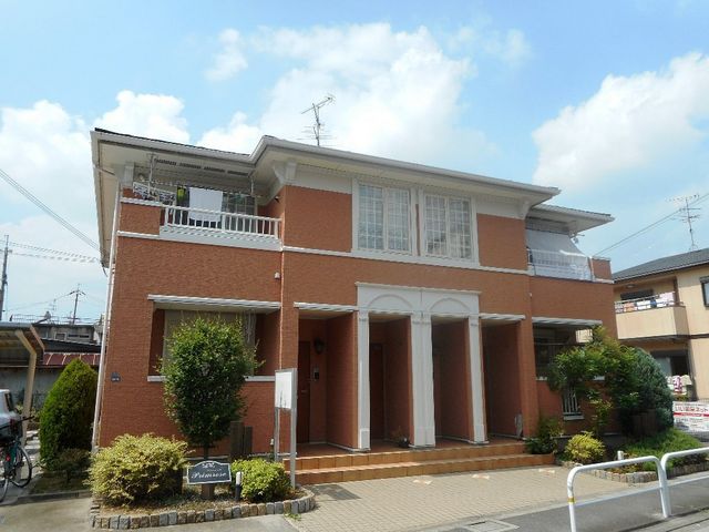 拡大写真：プリムローズ 1階101の外観写真（昼）