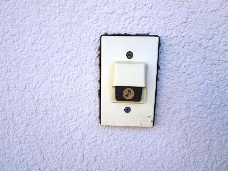 拡大写真：まるきハイツ東大利 2階203のセキュリティ