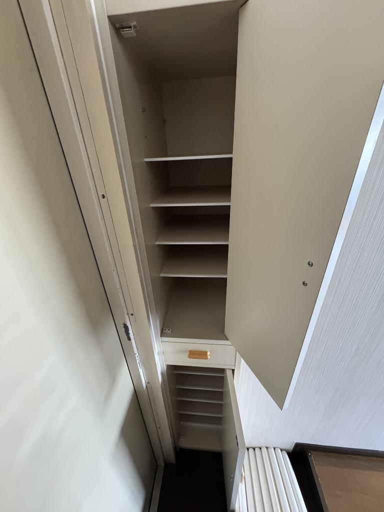 拡大写真:寝屋川市池田中町 4階503の下駄箱