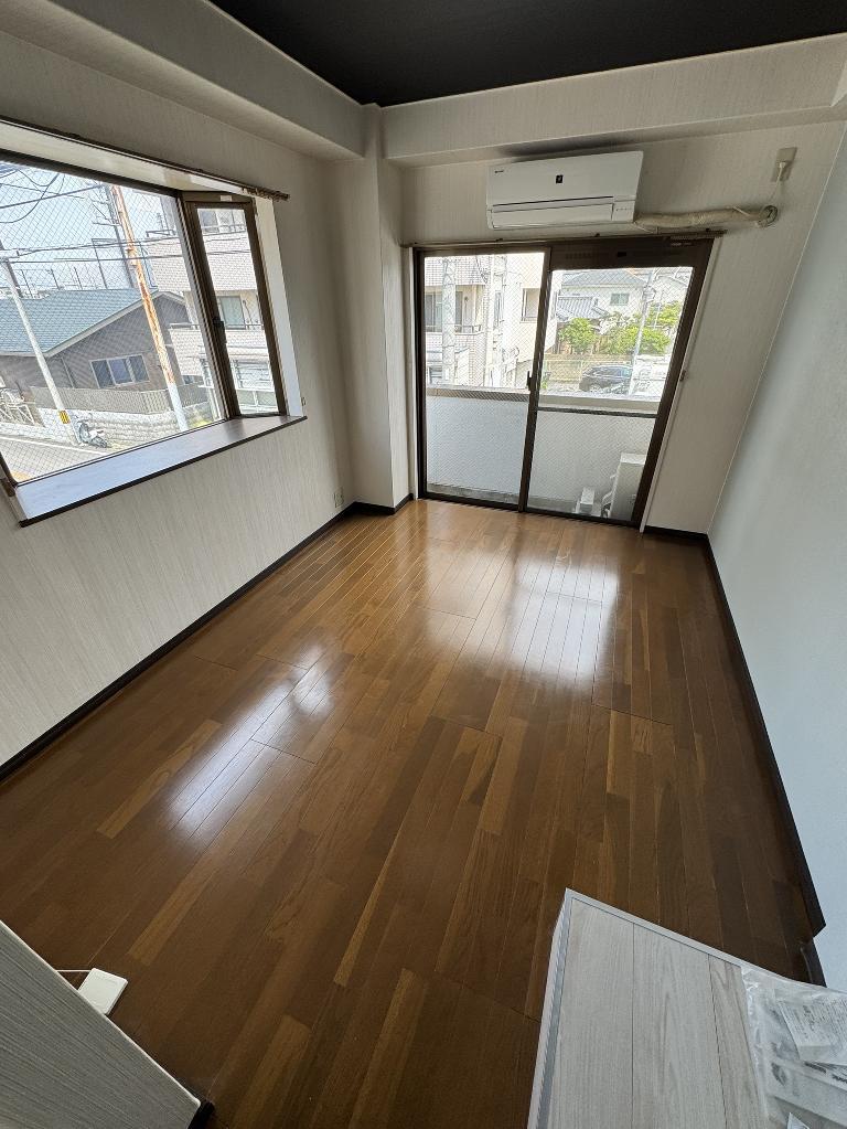 拡大写真:寝屋川市池田中町 4階503の洋室
