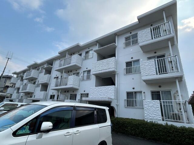 拡大写真：チェリーブロッサム香里 2階202の外観写真（昼）