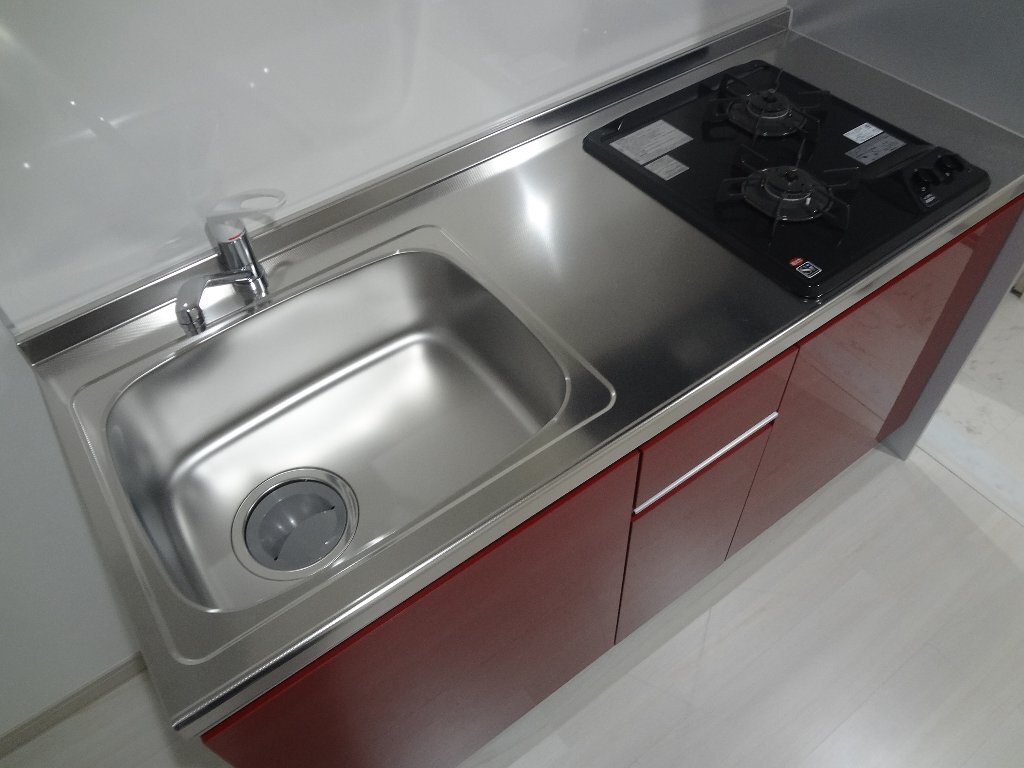 拡大写真：Ｎｅｕｅ　Ｖｉｌｌａ 3階301のキッチン
